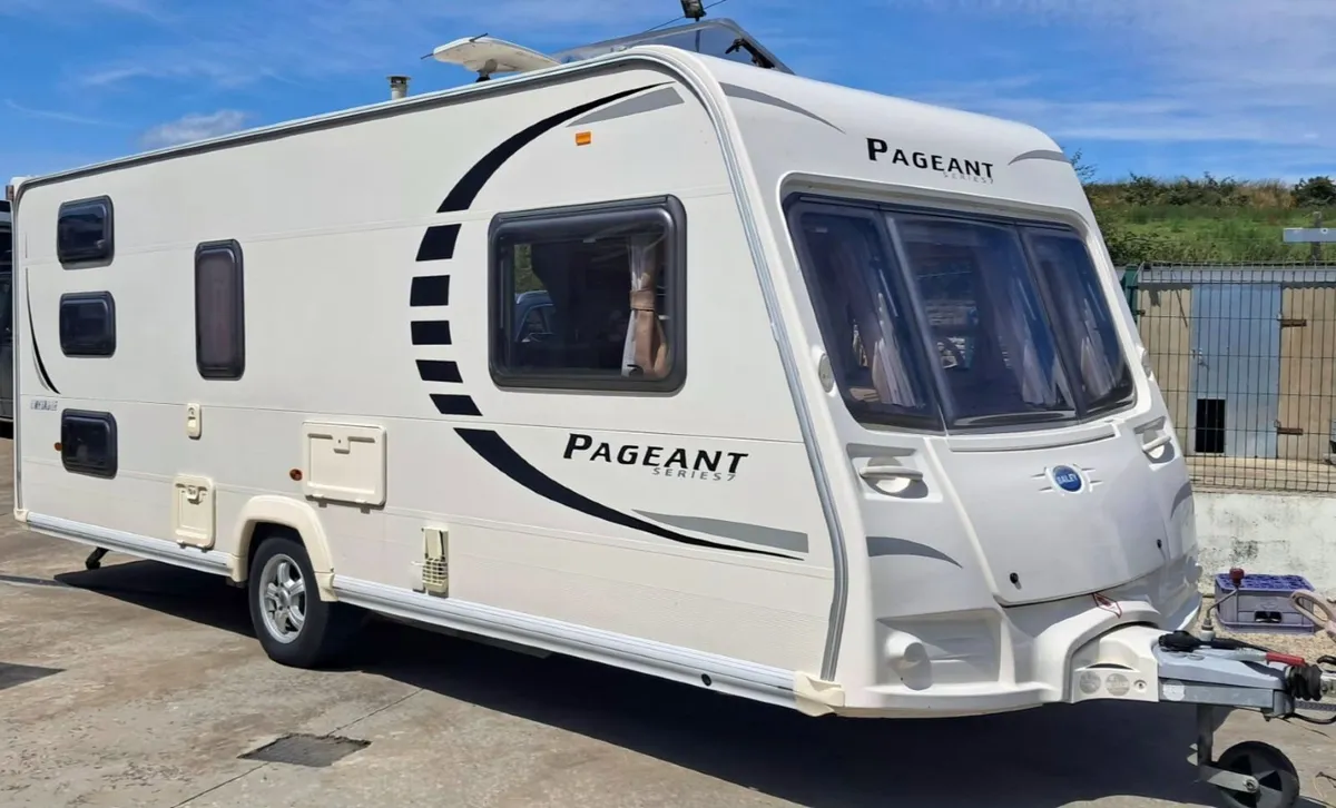 Caravan - Image 1