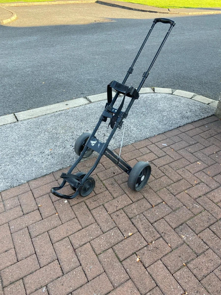 Golf. Trolley - Image 1