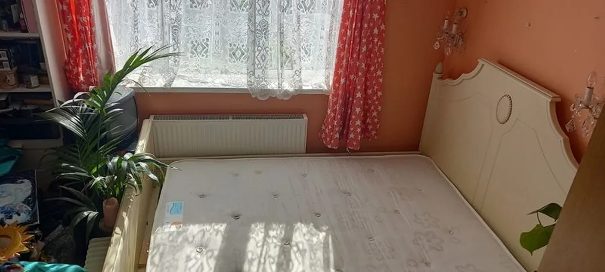 King Size Bed - Image 1