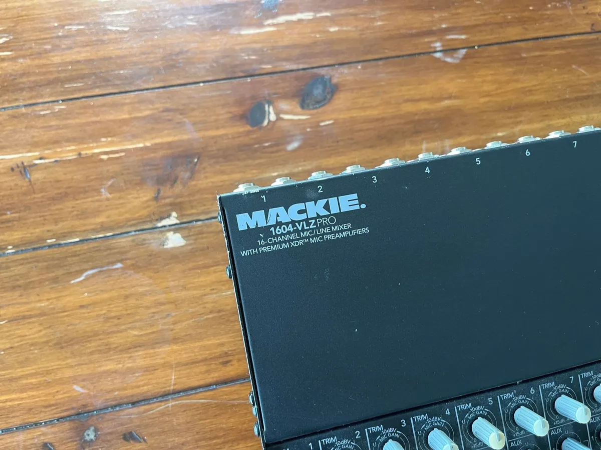 Mackie 1604-VLZ PRO mixer - Image 2