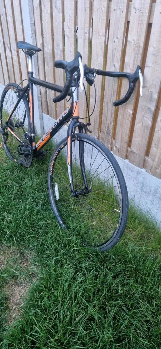 Large road bike ( delivery ) ( serviced ) - Image 3