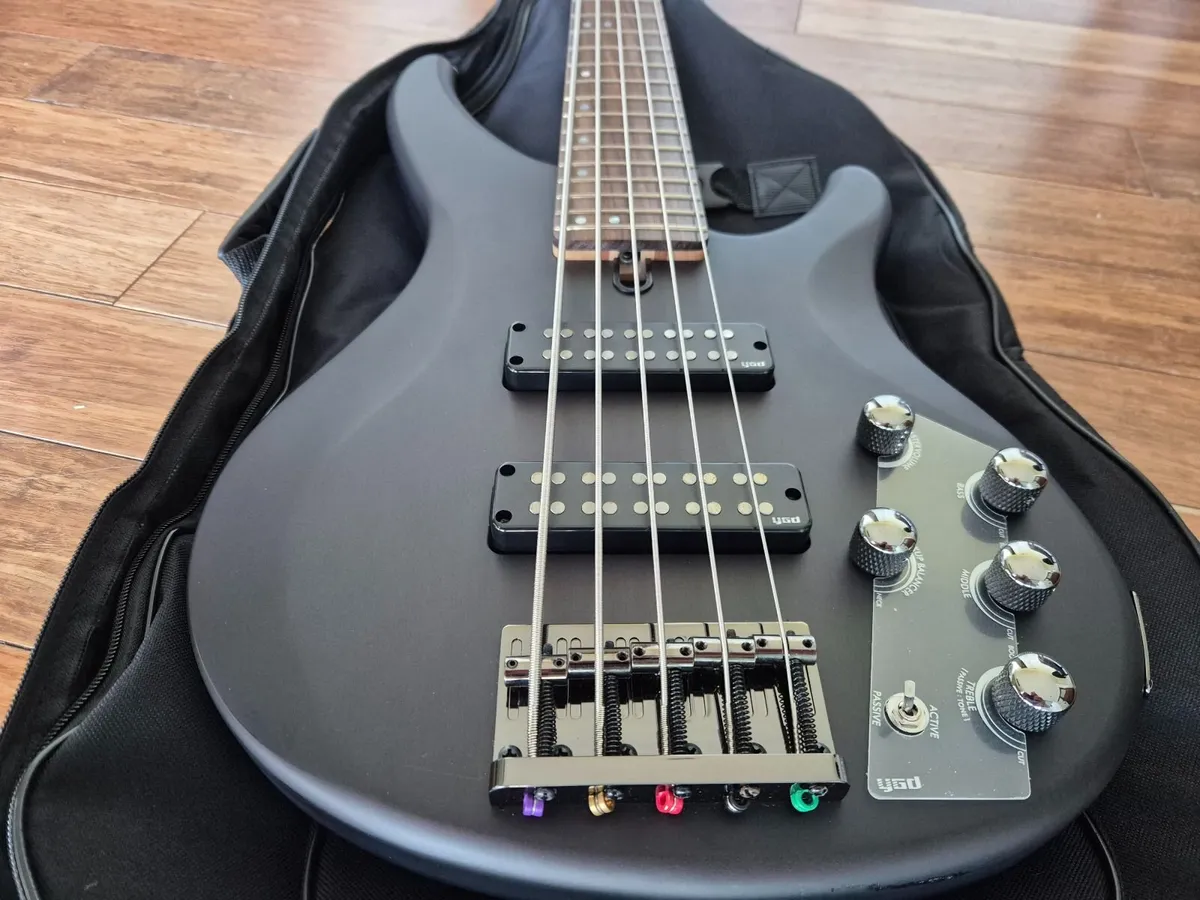 Bass 5-String Yamaha TRBX 505 TBL - Image 2