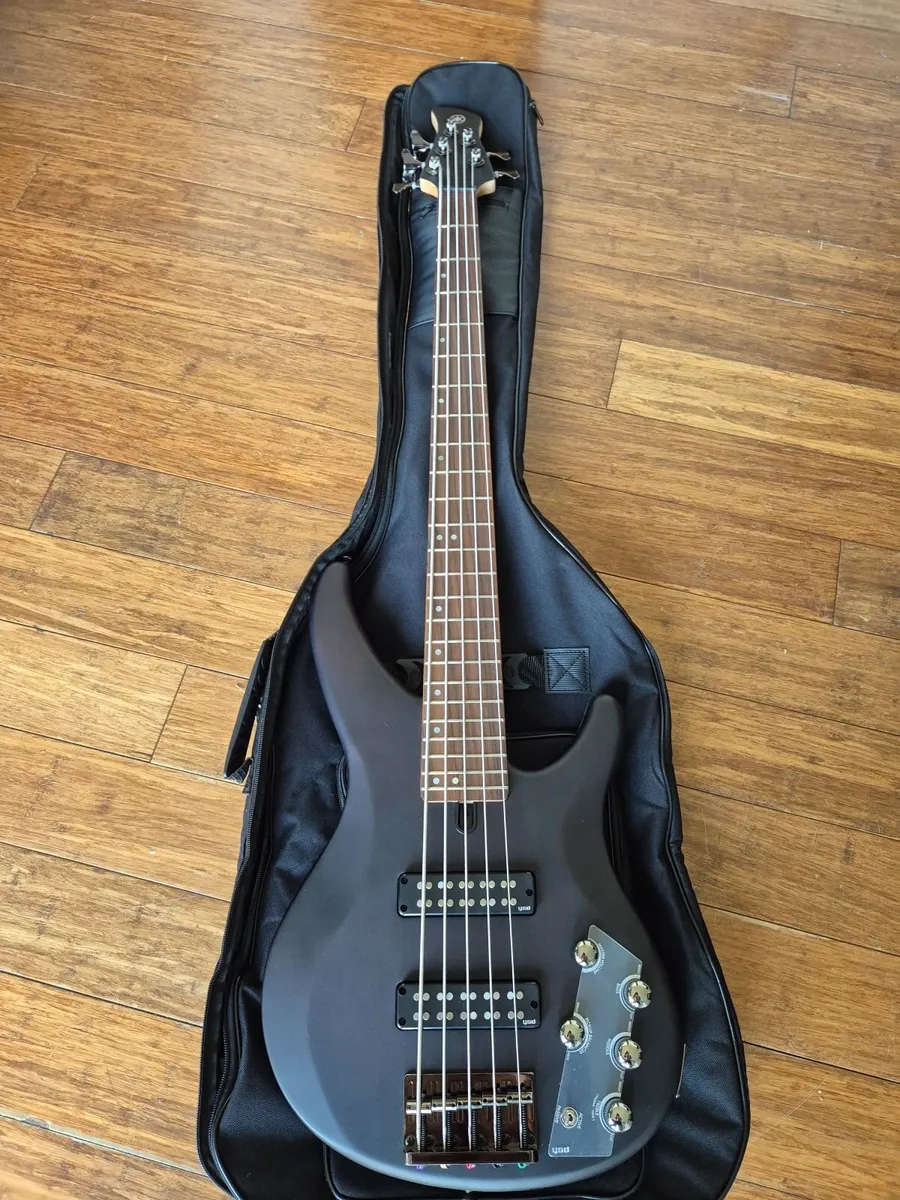 Bass 5-String Yamaha TRBX 505 TBL - Image 1