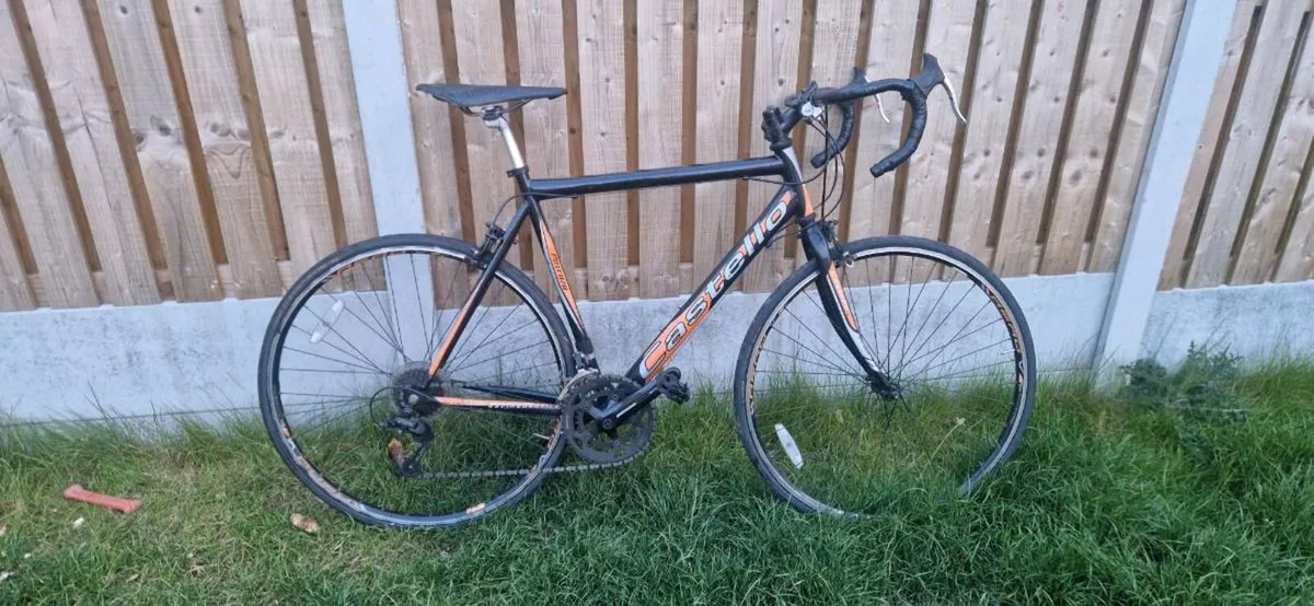 Large road bike ( delivery ) ( serviced ) - Image 1