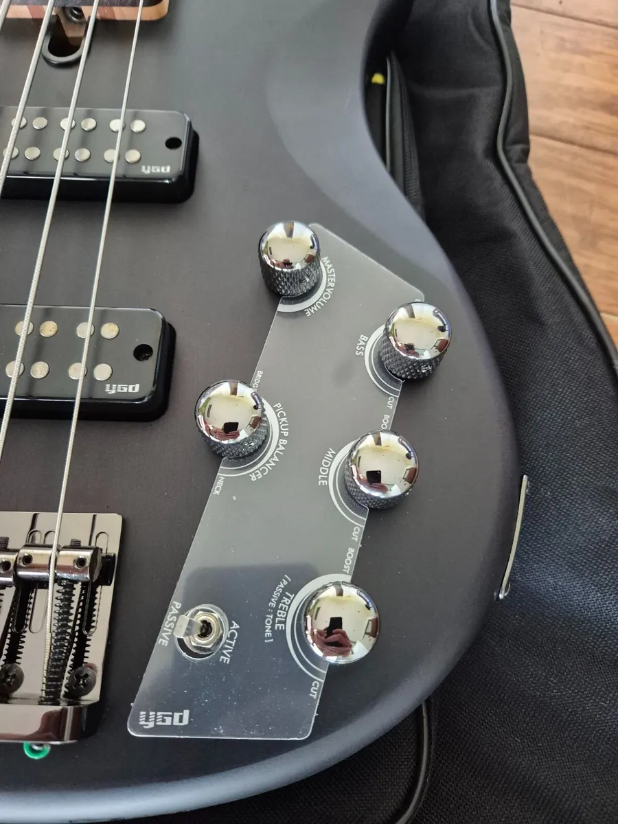 Bass 5-String Yamaha TRBX 505 TBL - Image 3