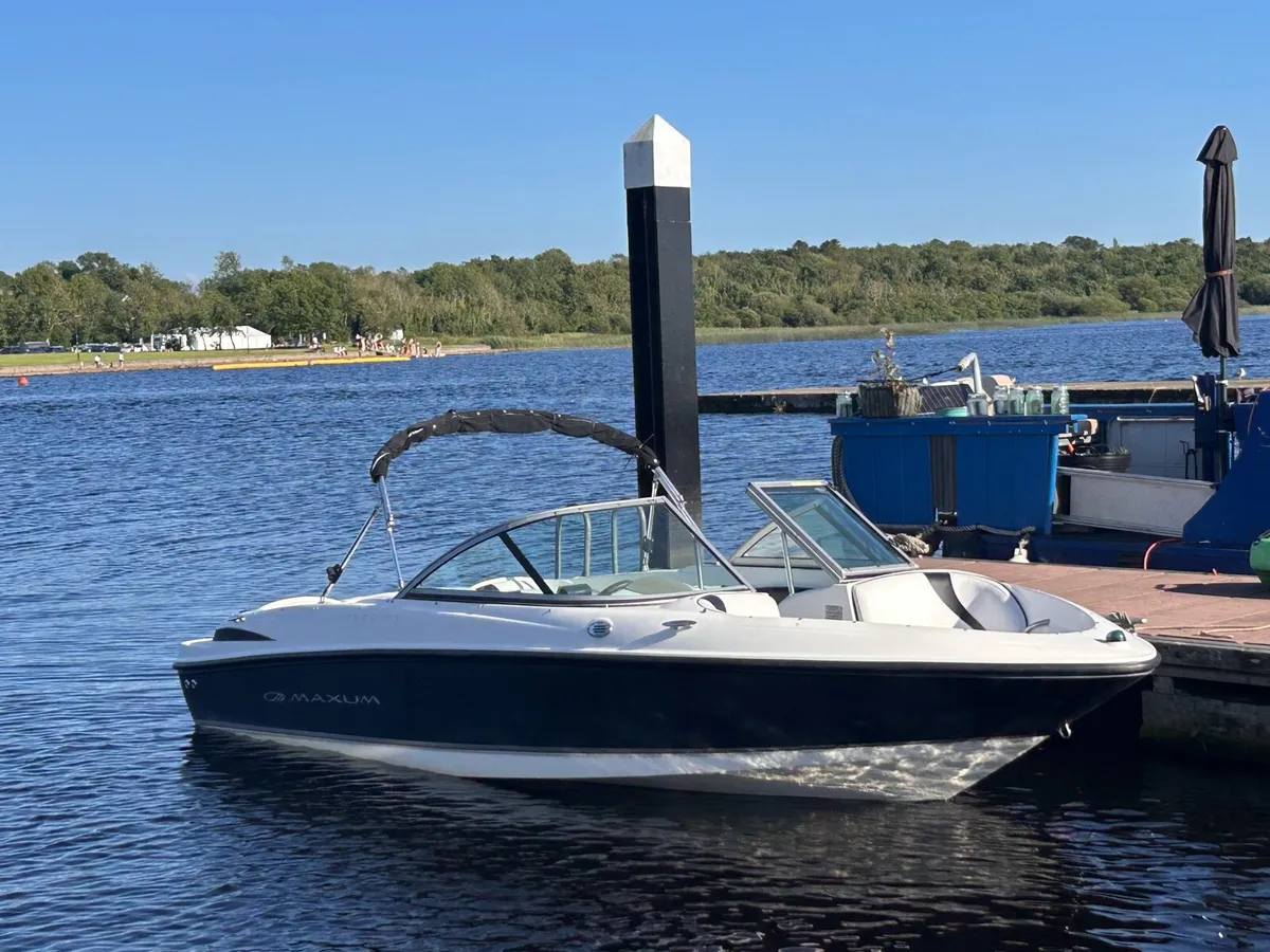 Maxum 1800 Speed Boat - Image 2
