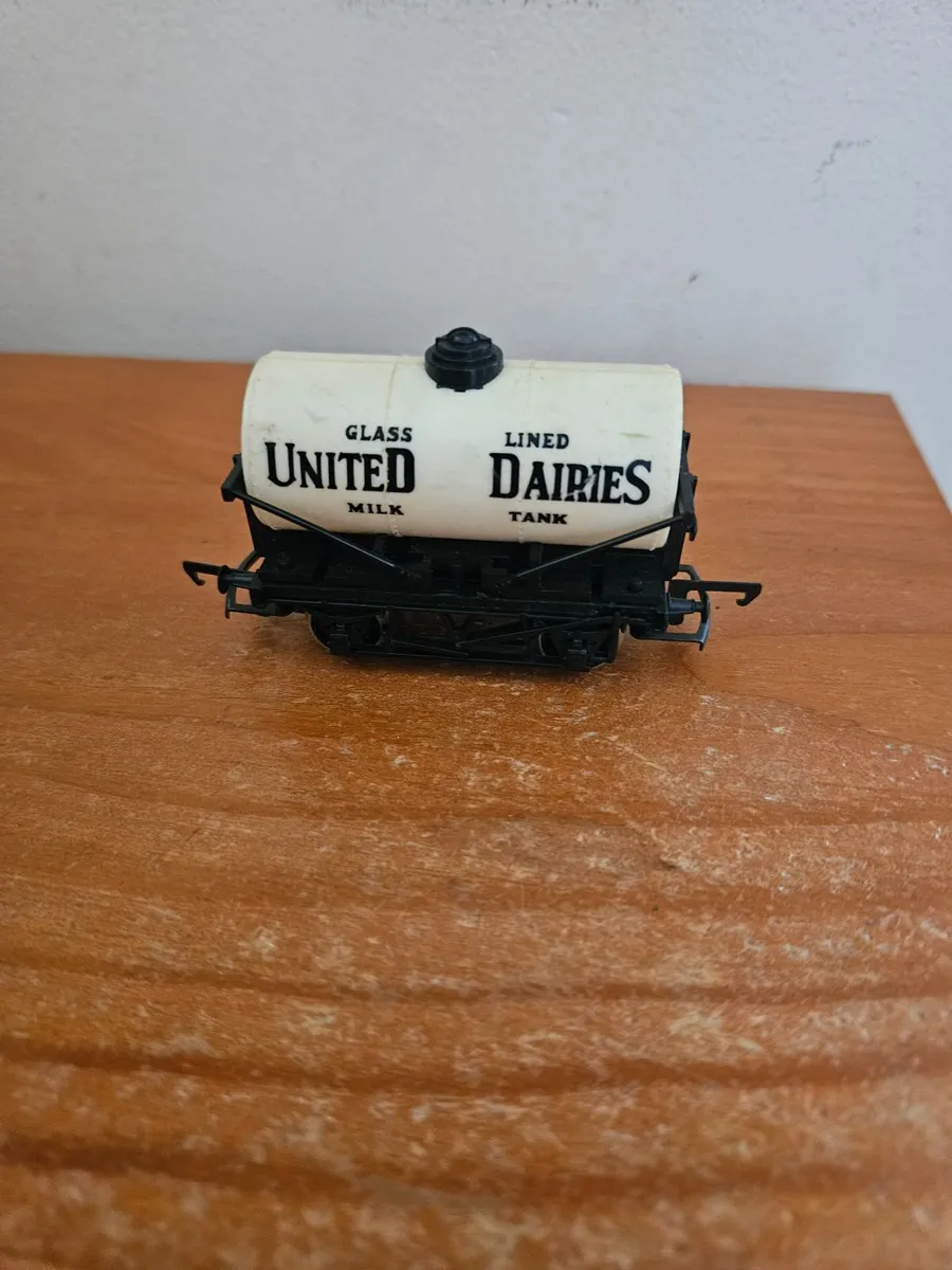 Hornby OO Gauge Wagon - Image 2