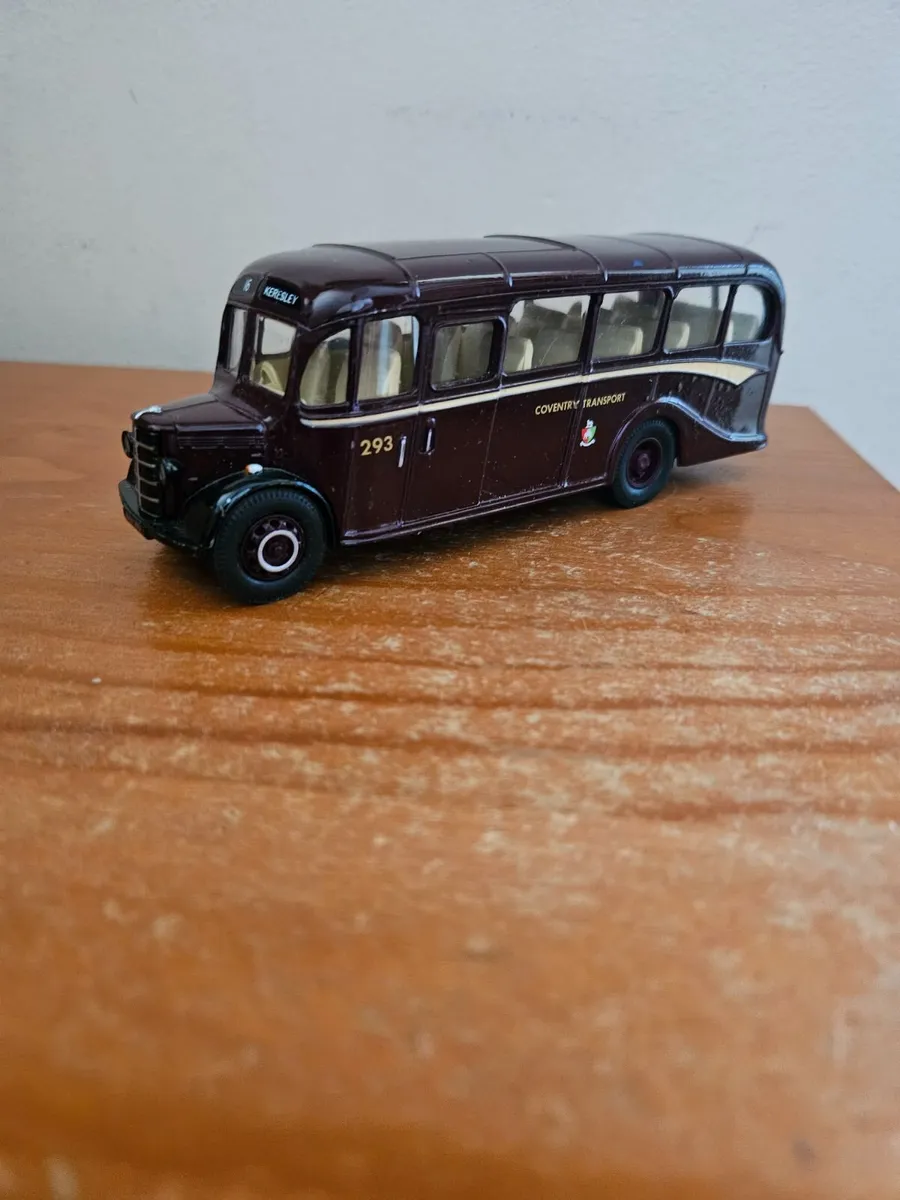 Corgi Bus - Image 2