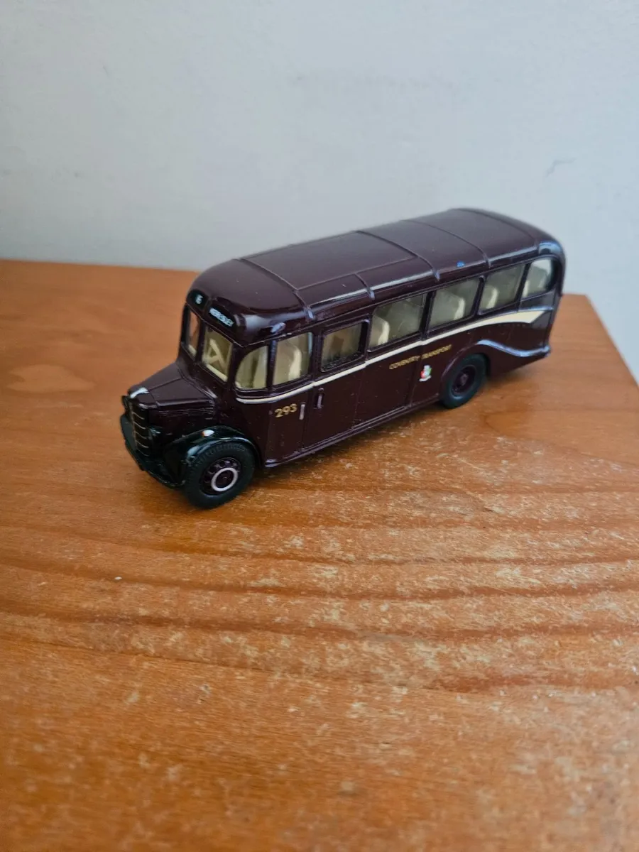 Corgi Bus - Image 3