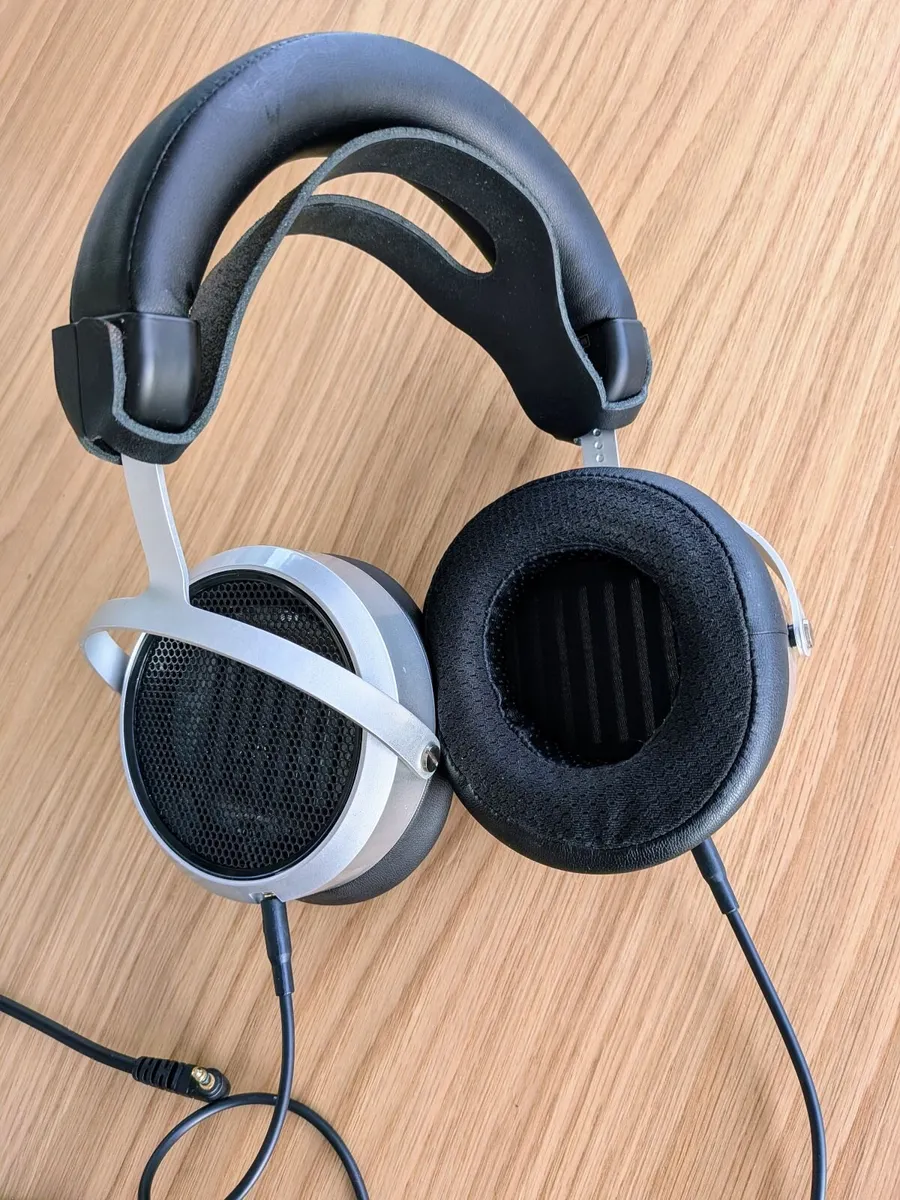 **Hifiman HE400se Planar–Upgraded - Excellent