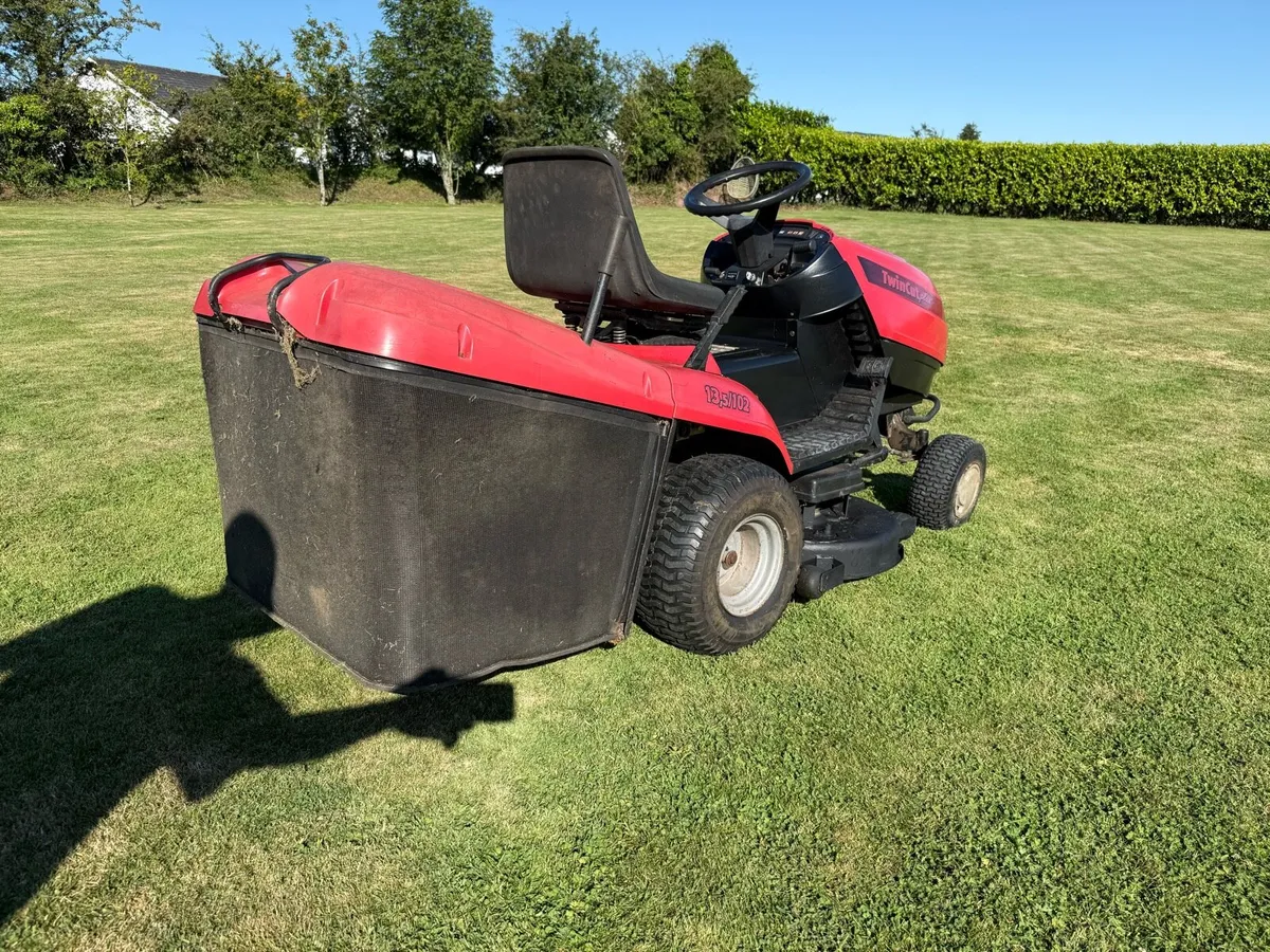Ride on Mower - Image 3