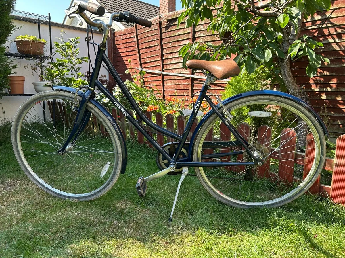 Bike for sale frame size 19 inch - Image 1