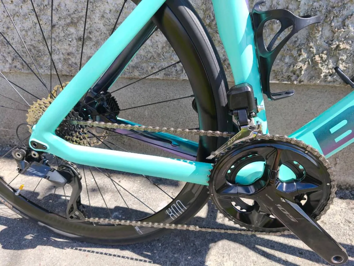 Bianchi Oltre Race Di2 carbon - Image 3