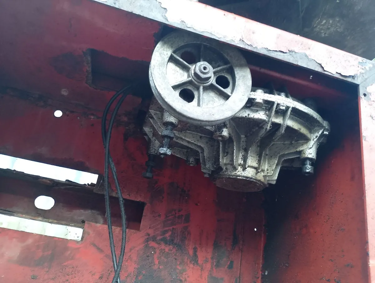 Welding positioning table rotating - Image 2