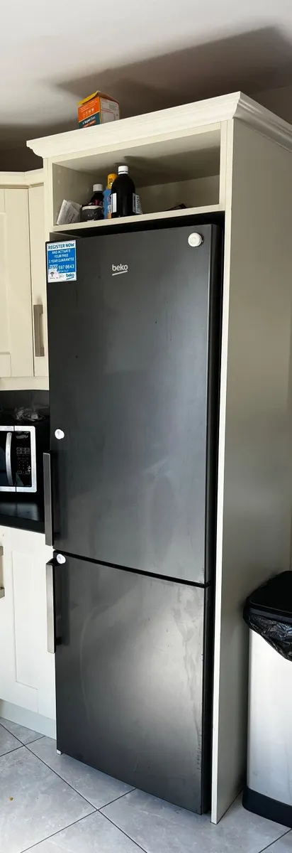 Fridge freezer - Image 1