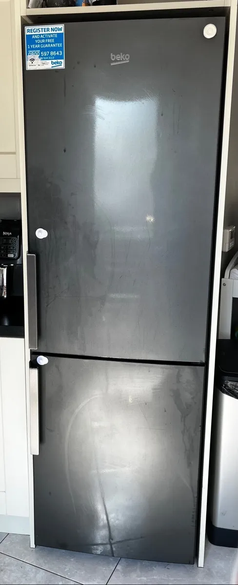 Fridge freezer - Image 2