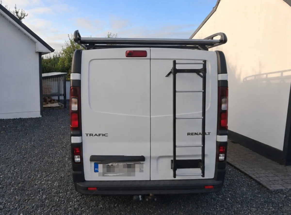 Renault trafic for sale long cvrt and tax - Image 3