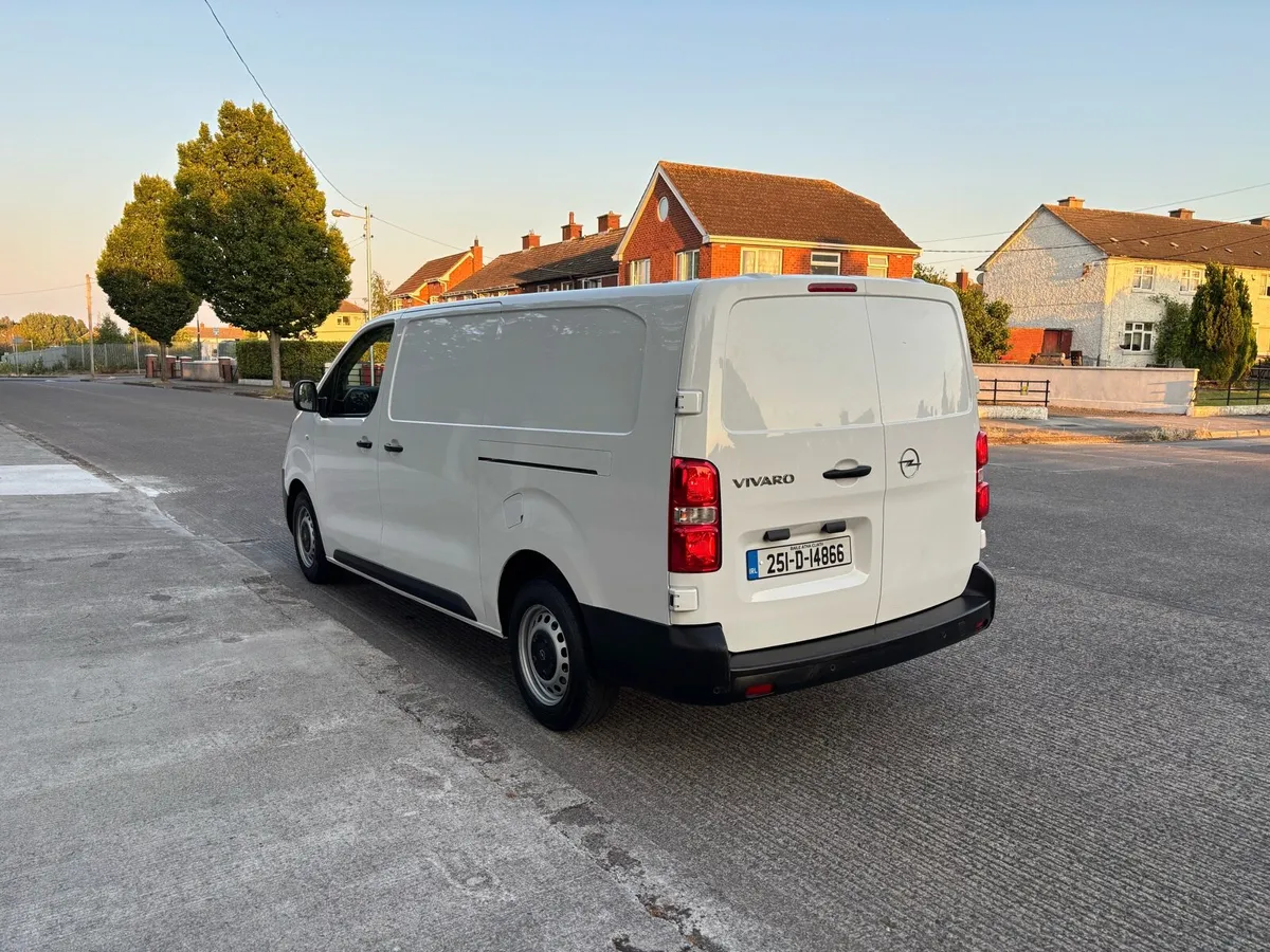 251 opel vivaro - Image 2