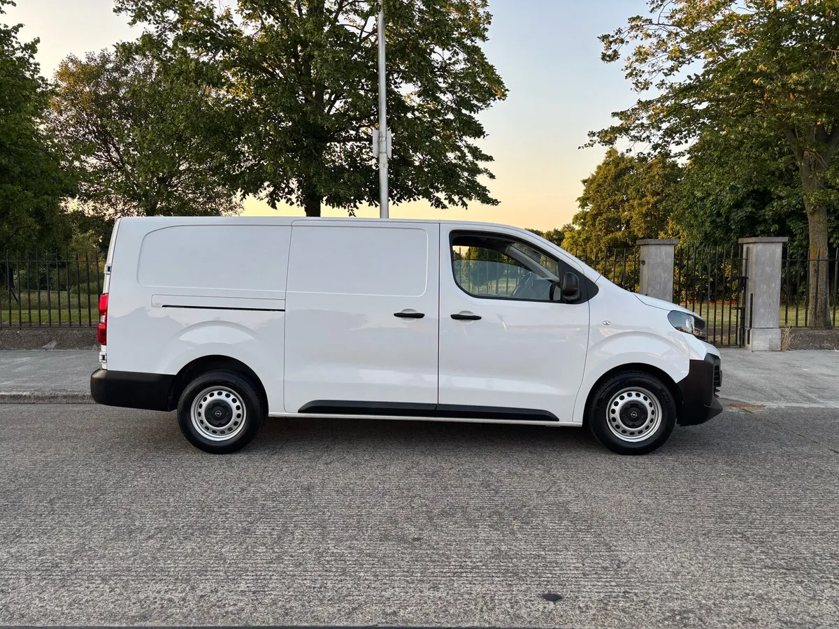 251 opel vivaro - Image 4