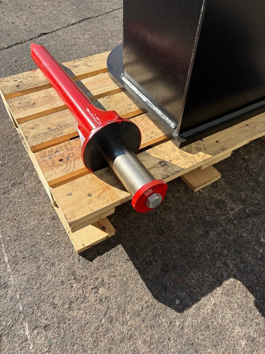 13 ton post driver - Image 4