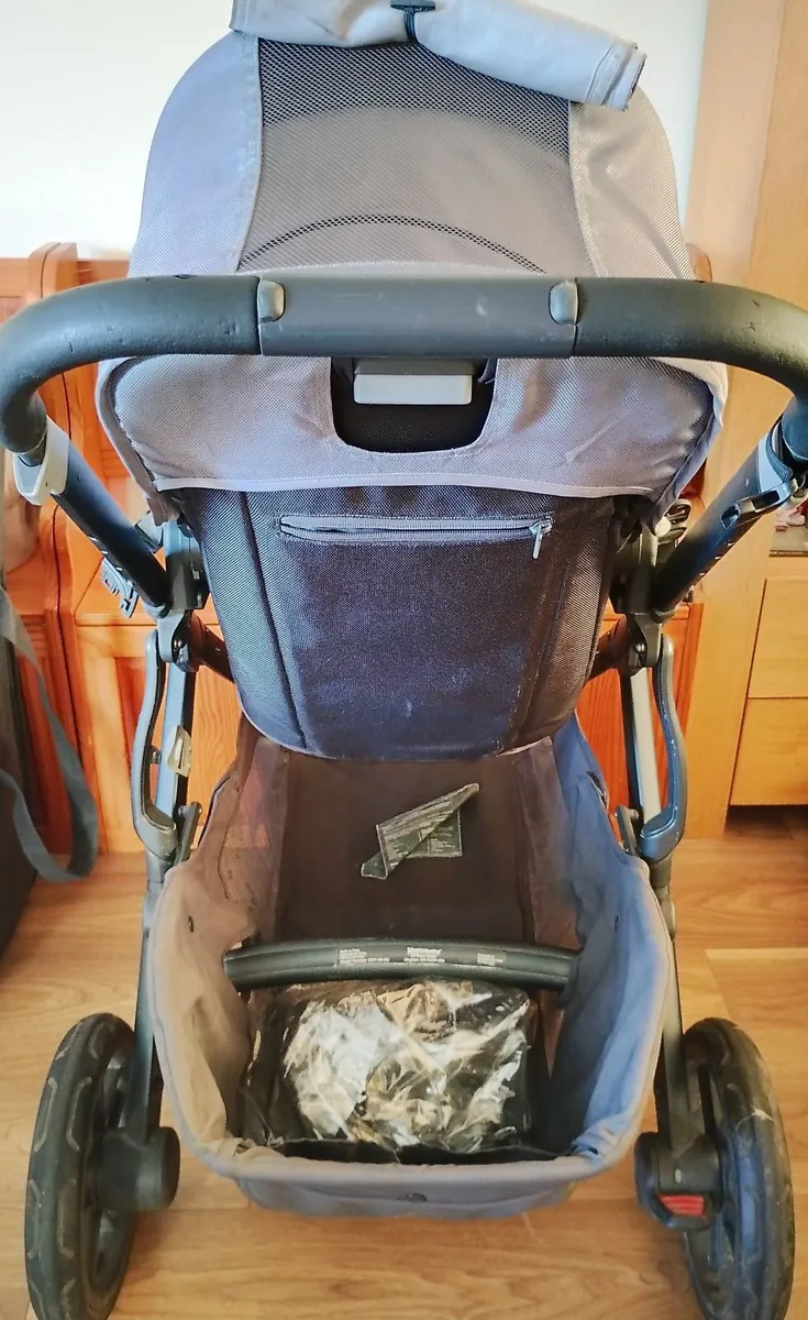 Pram - Image 4