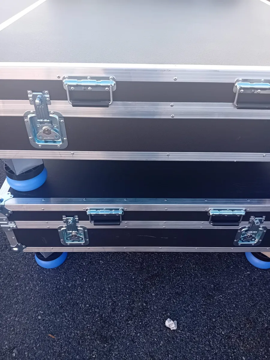 Top class trunks case's - Image 1