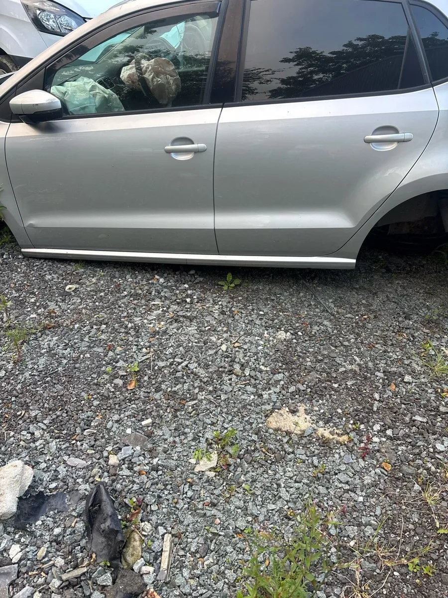 polos focus fiesta Touran ix35 for parts - Image 3