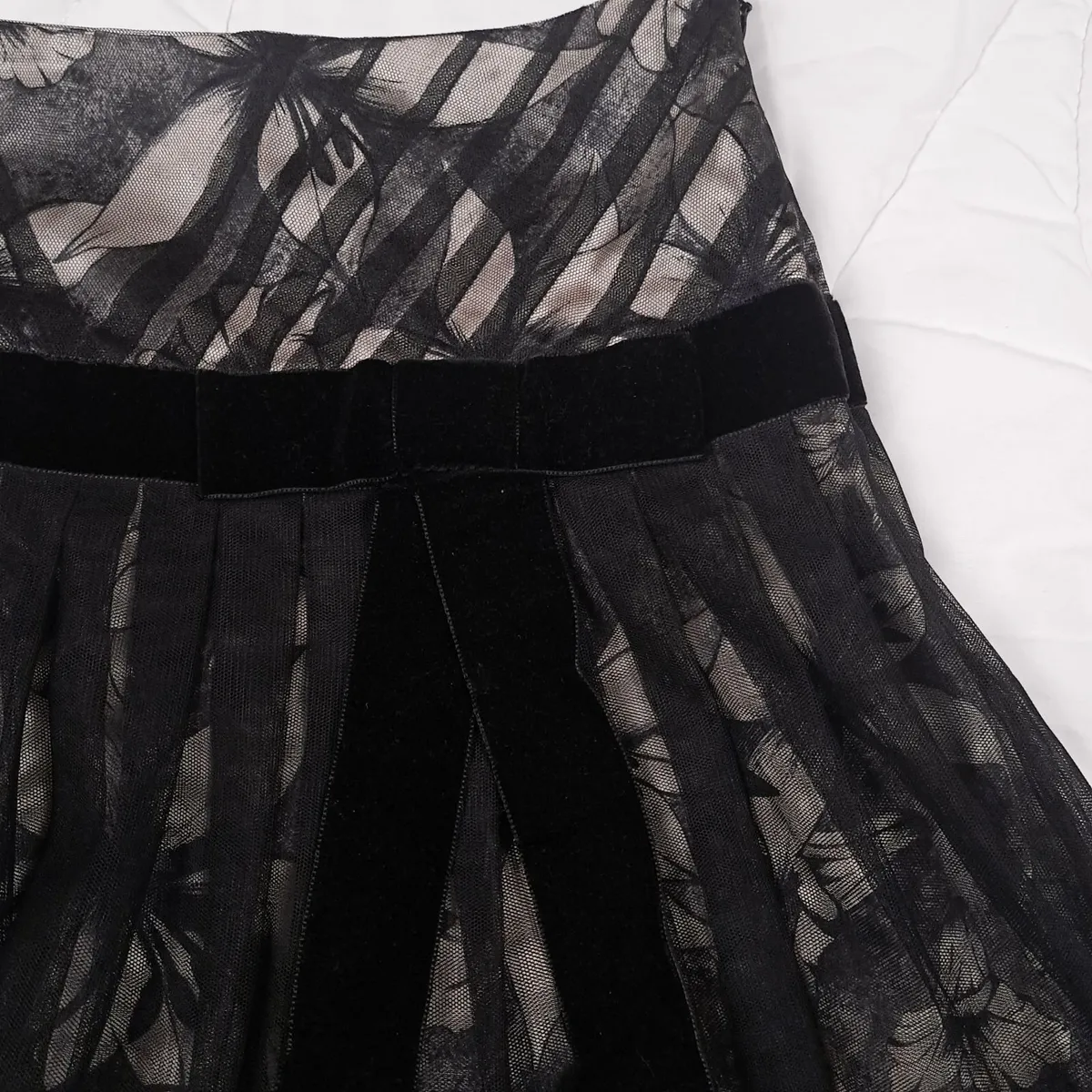 Karen Millen Black Floral Tulle Mini Skirt 12UK - Image 3