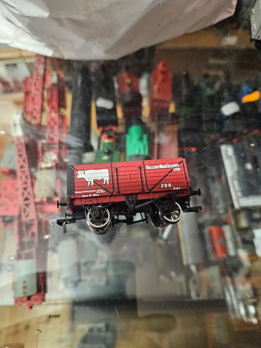 Hornby Triang Lima OO Gauge Wagon