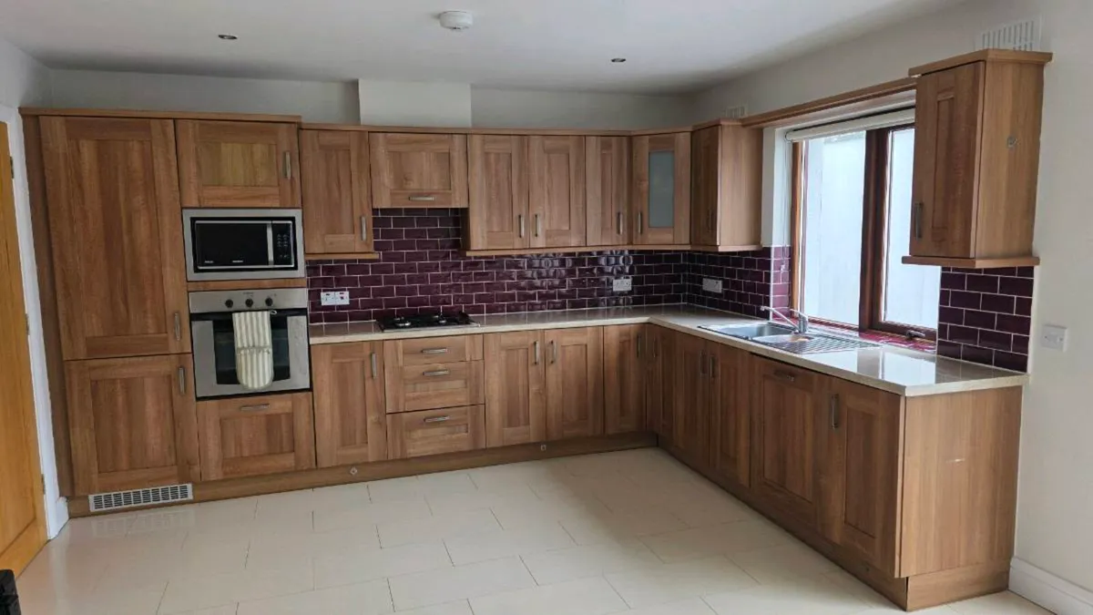 Walnut Kitchen + Utility inc Oven, Sink & Gas Hob - Image 3