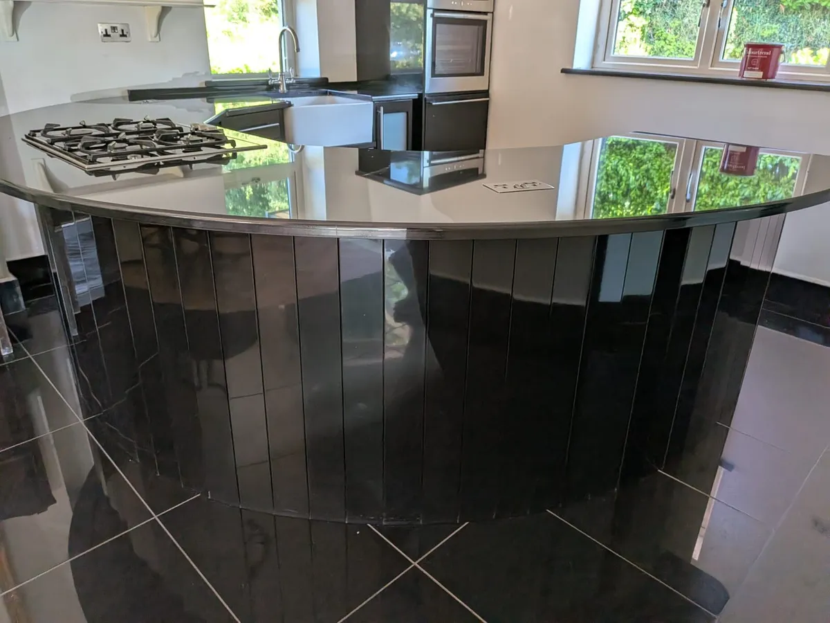 Bespoke black high gloss kitchen - Image 3