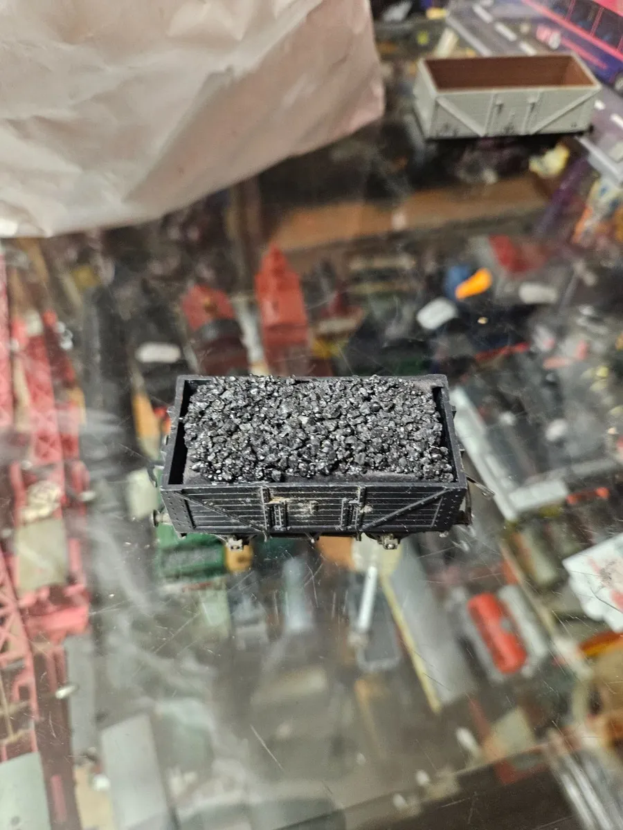 Hornby Lima Triang OO Gauge Wagon - Image 2