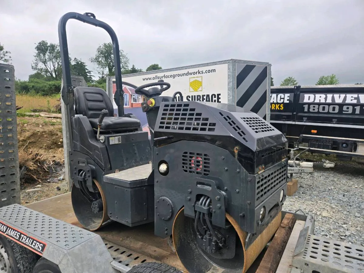 Tarmac Roller - Image 1