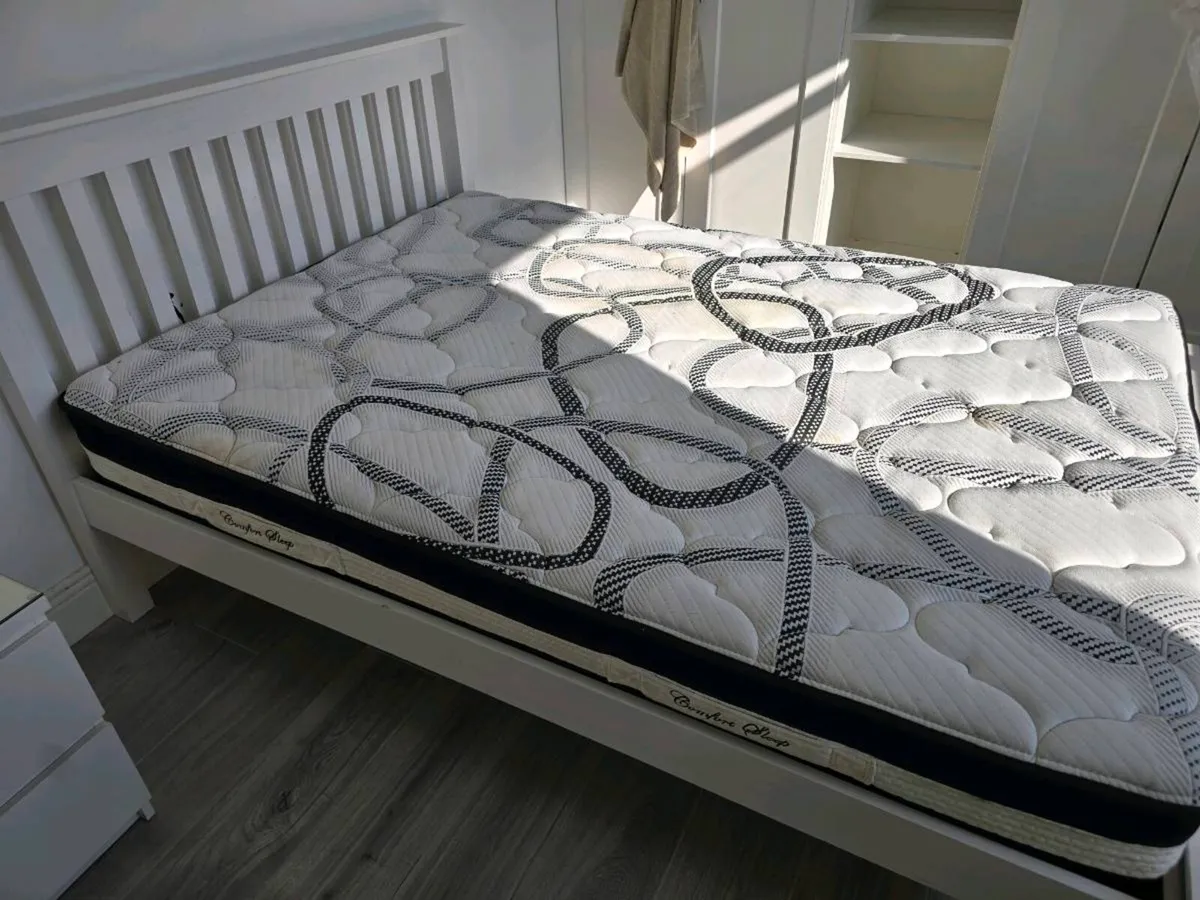 Double bed - Image 3