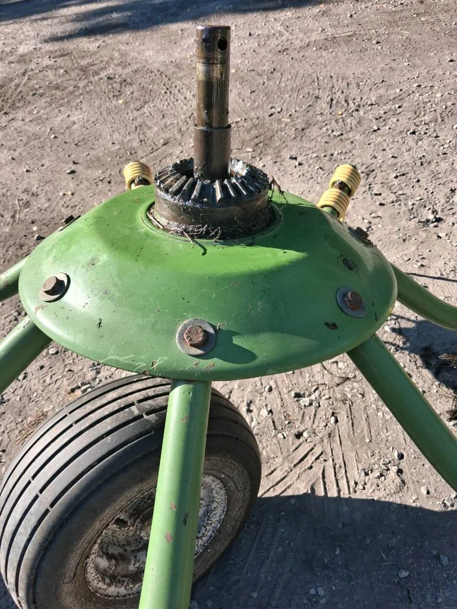 Krone tedder 28 teeth gear - Image 1