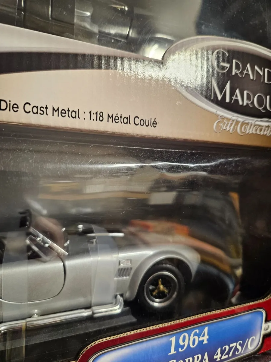 Corgi Road Signature Shelby Cobra 1.18 - Image 4