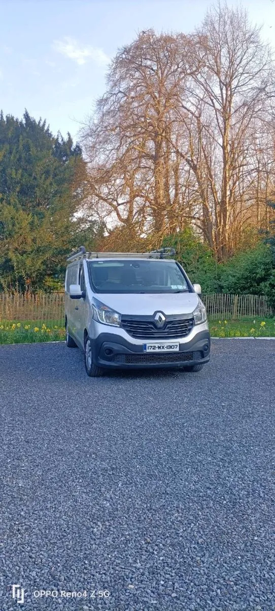 Renault traffic van - Image 1