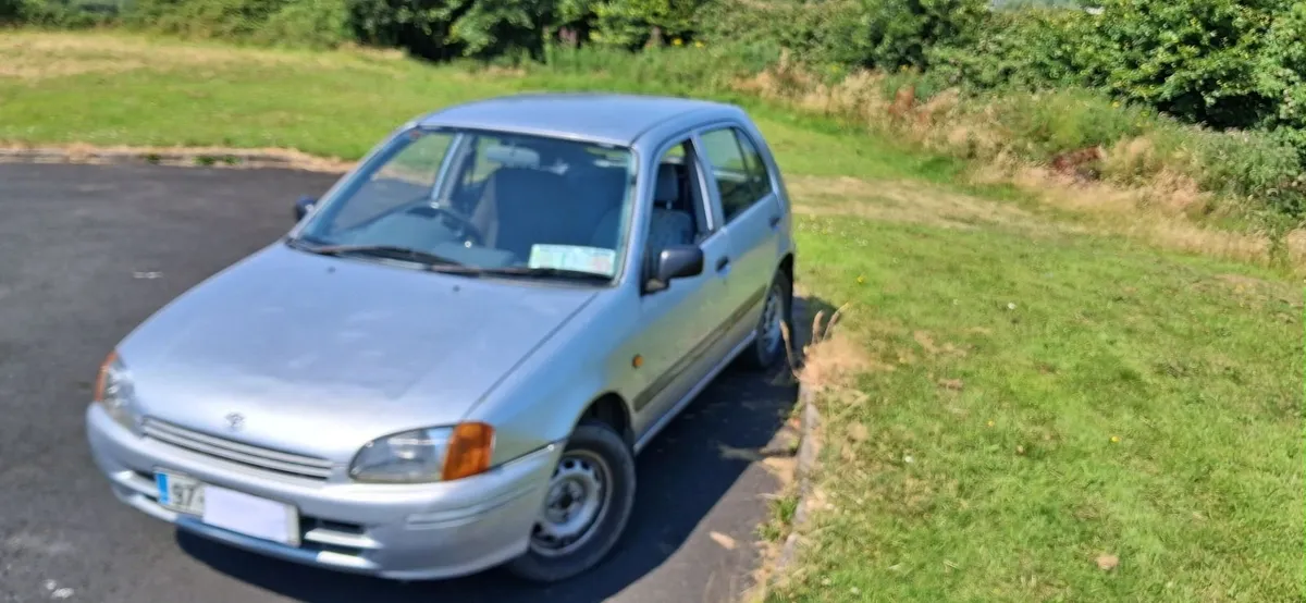 Toyota Starlet 1997 - Image 1