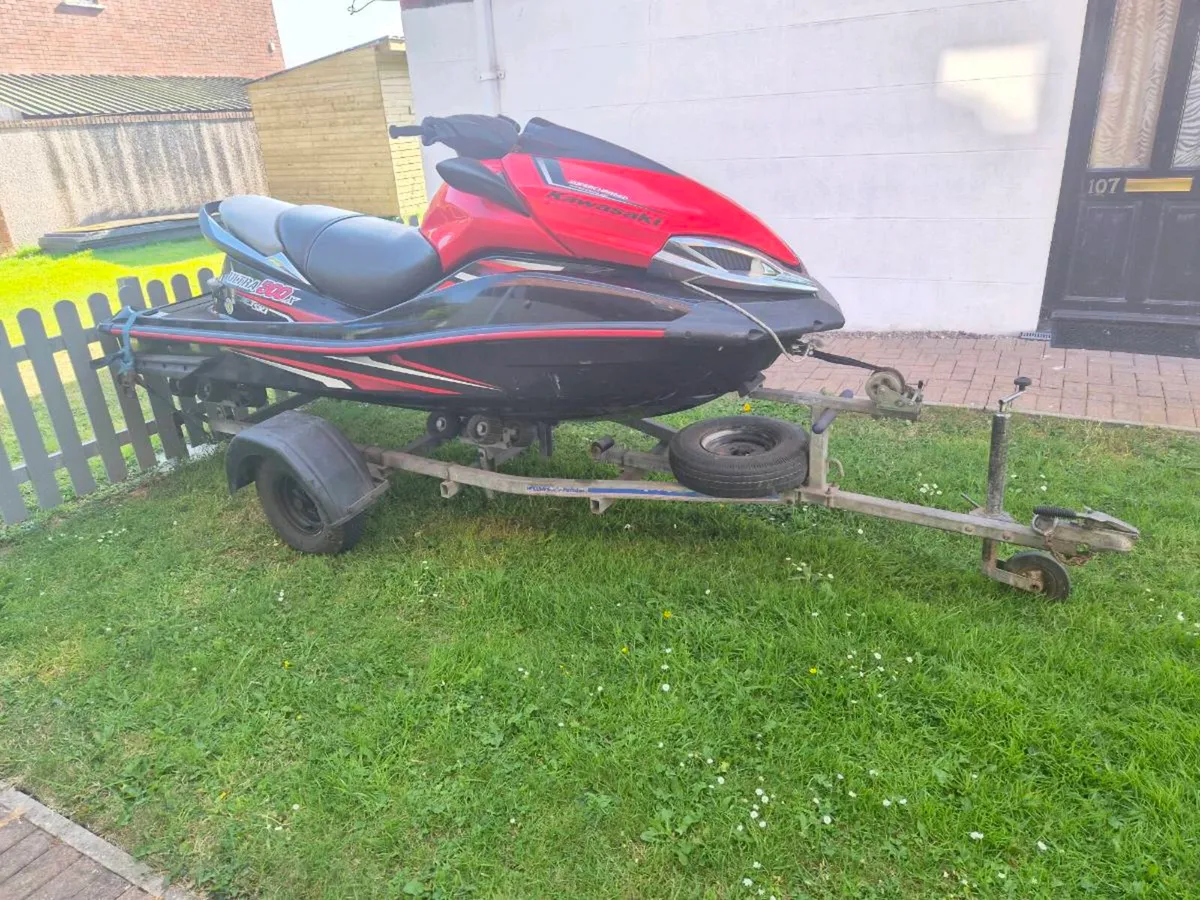 Kawasaky ultra 300x Jet ski - Image 2