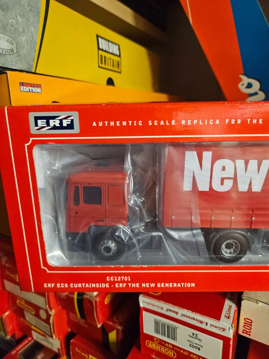 Corgi ERF Tractor Unit and Trailer 1.50 - Image 2