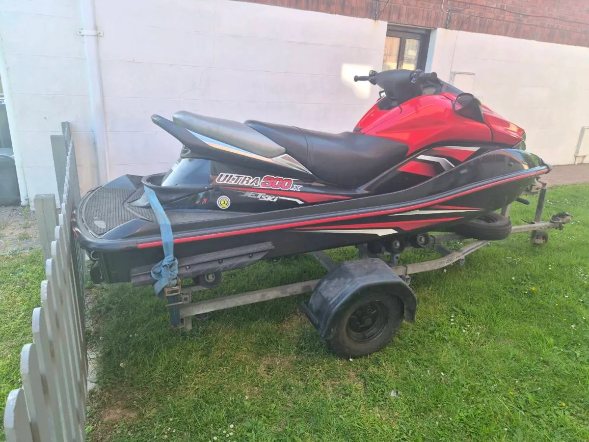 Kawasaky ultra 300x Jet ski - Image 4