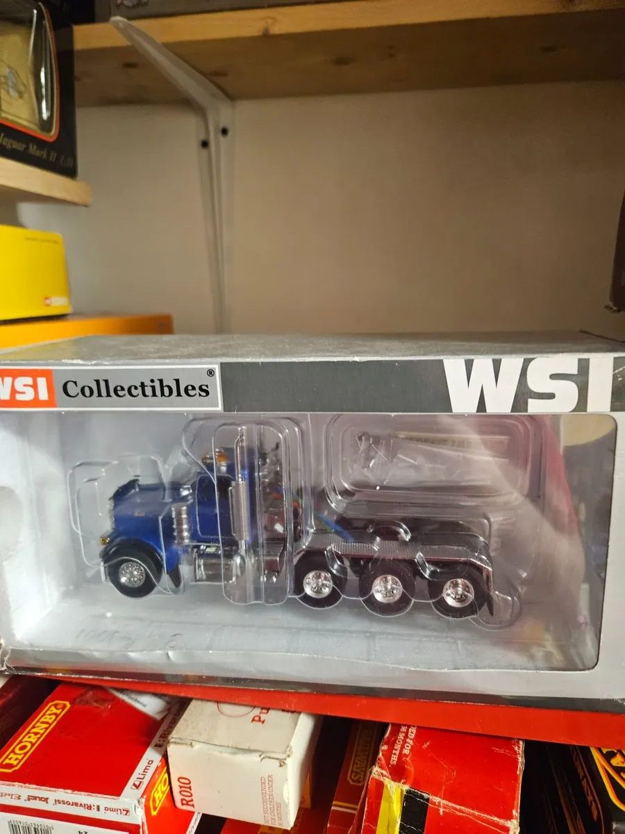 Corgi WSI Peterbuilt Tractor Unit 1.50 - Image 1