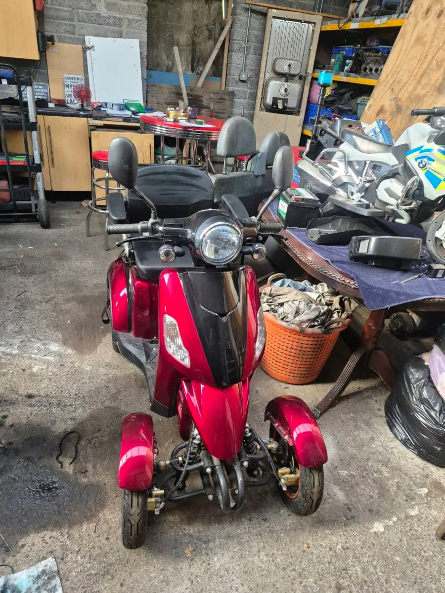 Mobility scooter - Image 1