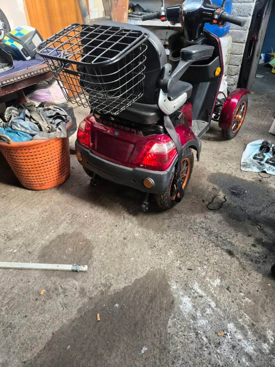 Mobility scooter - Image 2