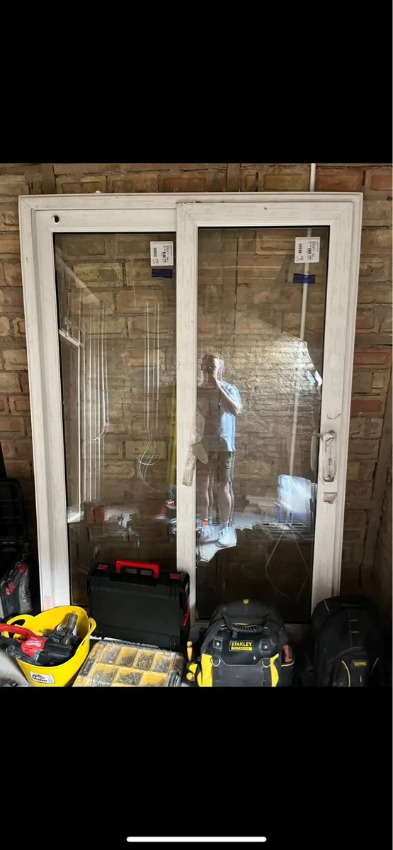 Sliding Door - Image 4
