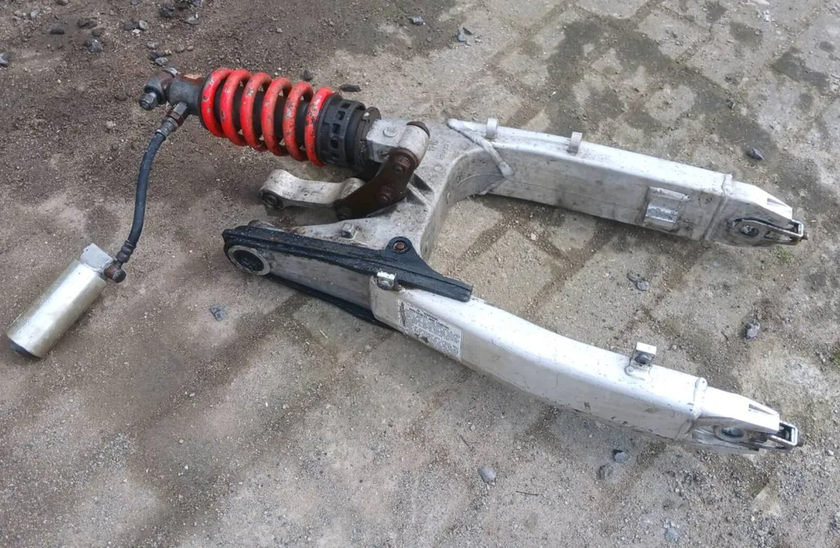 CBR600f4 PC35 parts - Image 3