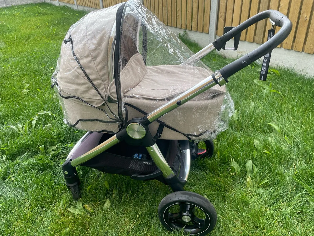 child's stroller - Image 1