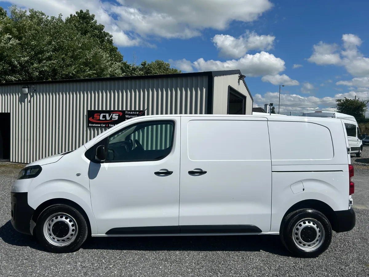 VAUXHALL VIVARO 2.0D 145 BHP VRT INC NO VAT - Image 4