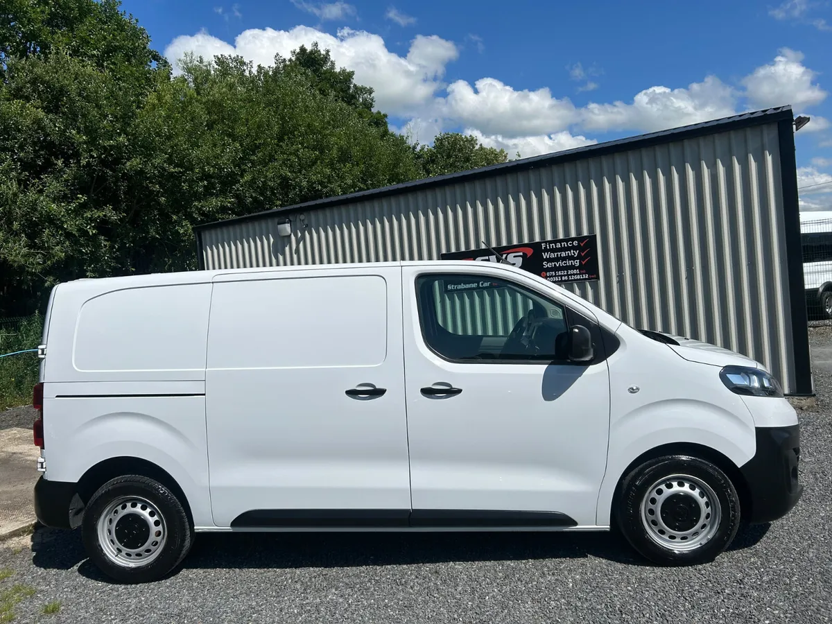 VAUXHALL VIVARO 2.0D 145 BHP VRT INC NO VAT - Image 3