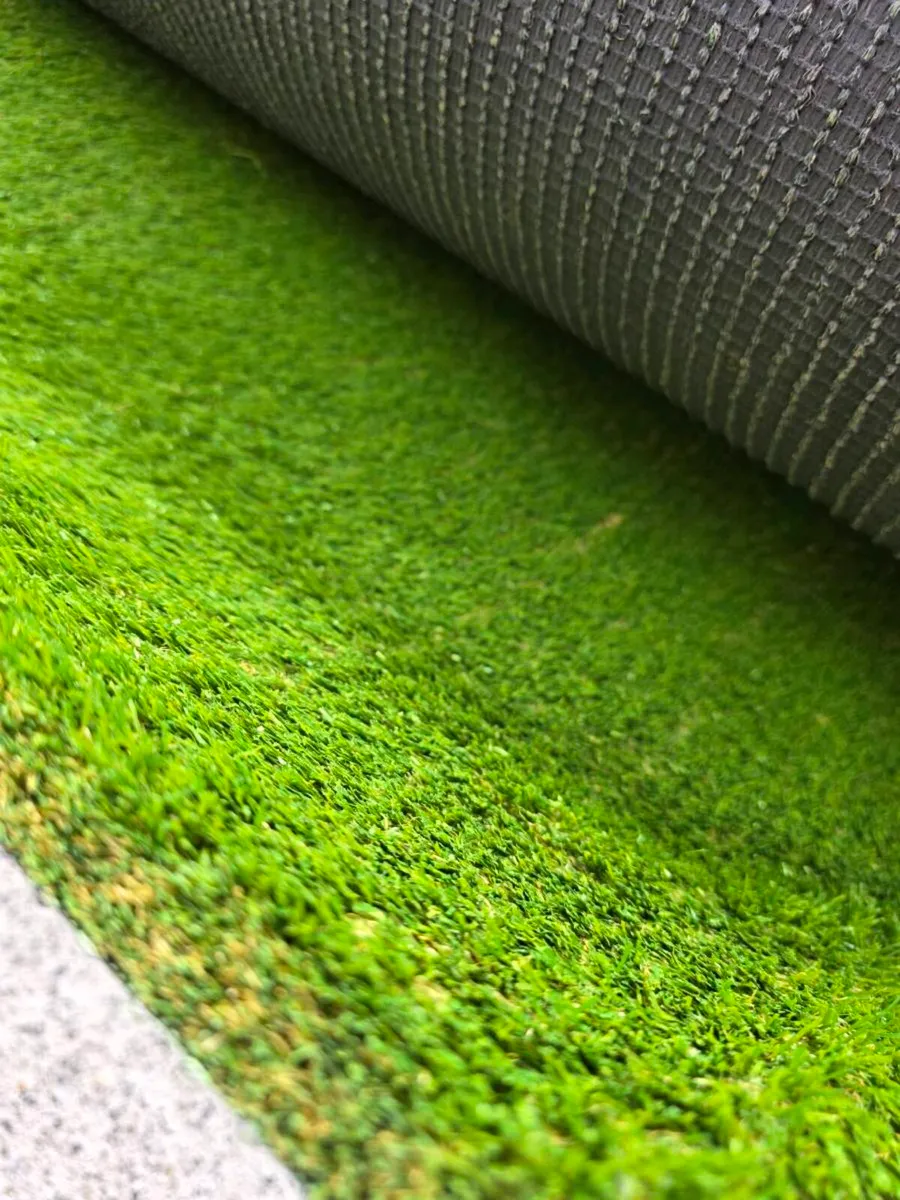 Artificial grass - Image 1